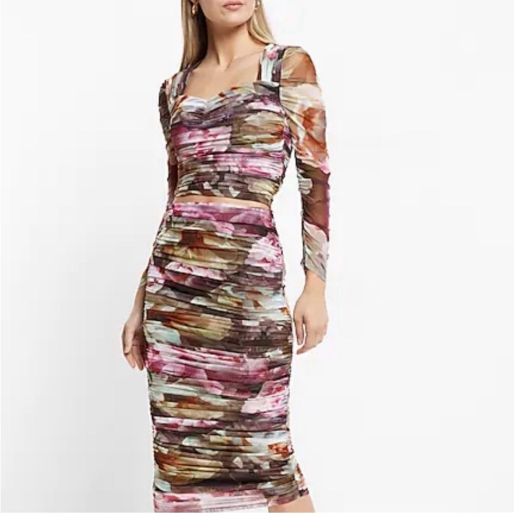 Express Ruched floral midi dress
